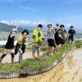 【日本遺産 月の都 千曲】姨捨の棚田で田植え